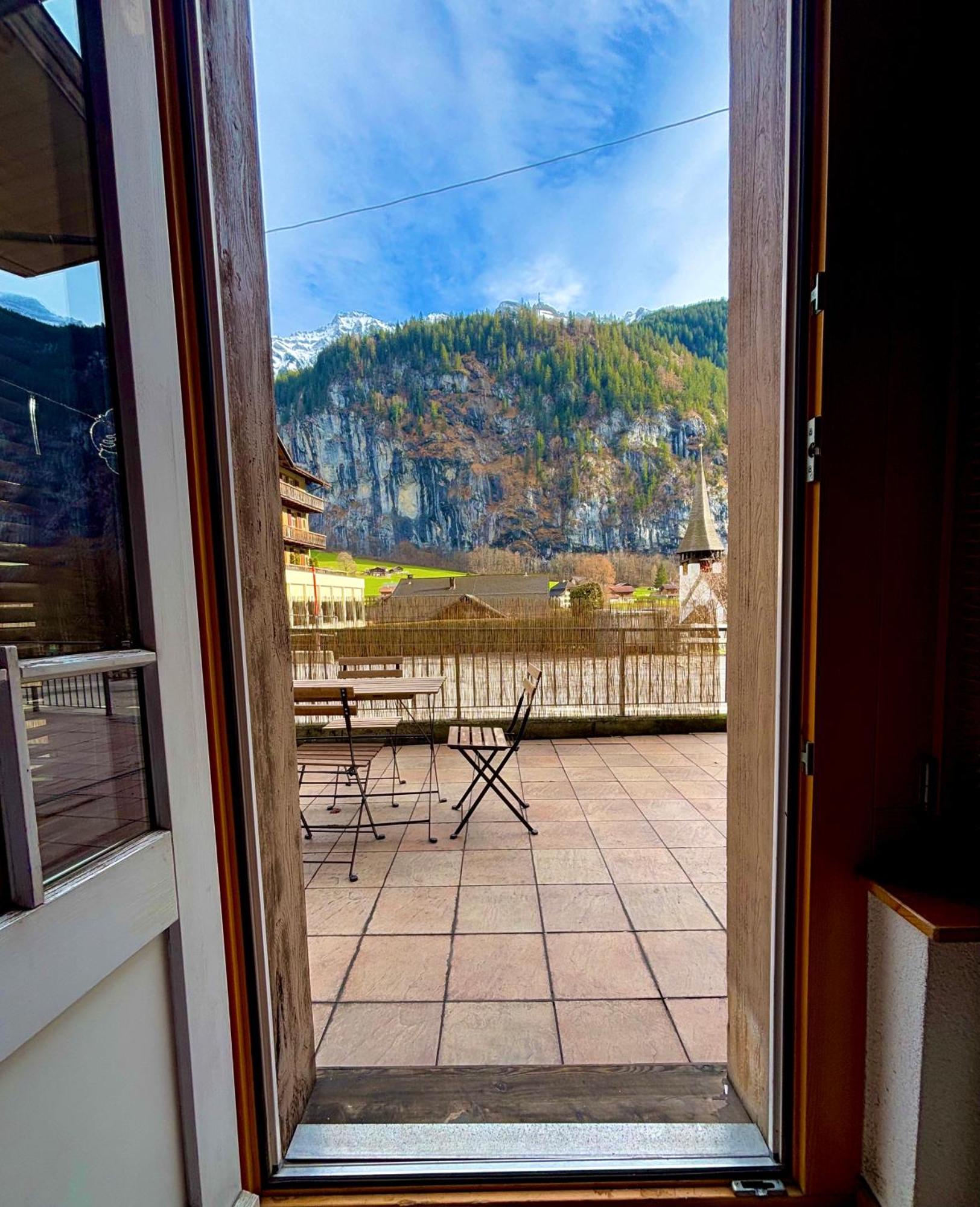 Chalet Rosa B&B Lauterbrunnen Bagian luar foto